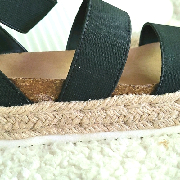 SOLD !!Espadrille Sandals - Picture 7 of 7